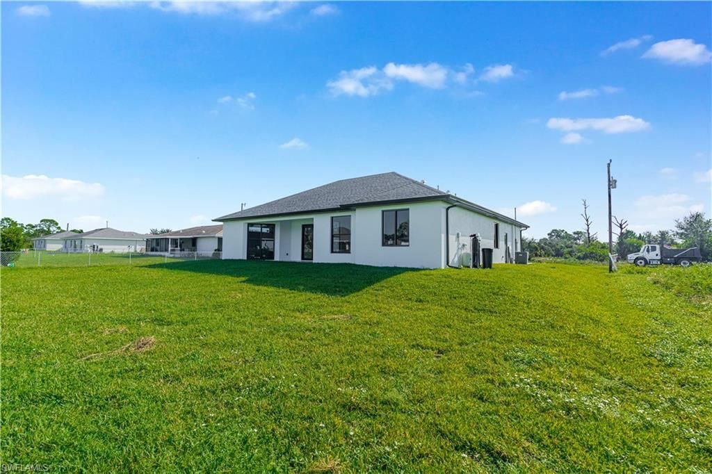 376 Cratsley Ave S, Lehigh Acres, FL 33974 Photo