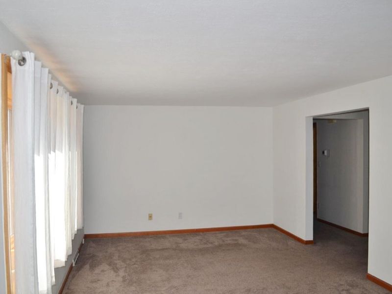 2683 Home Orchard Drive, Springfield, OH 45503 Photo 8