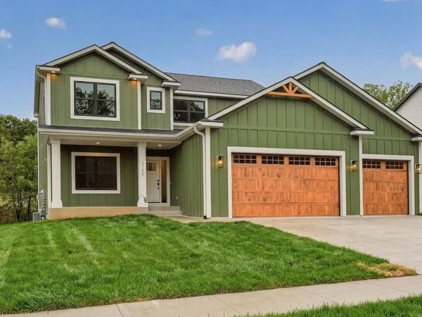 3756 Stonehedge Drive NE, Rochester, MN 55906