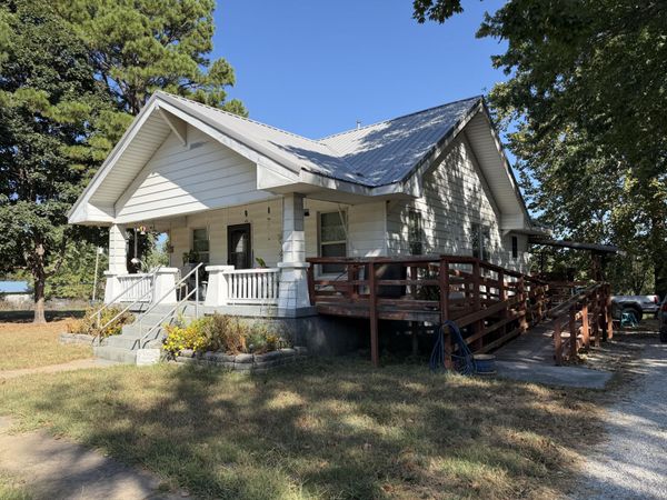 290 Greentown Road , Buffalo, MO 65622