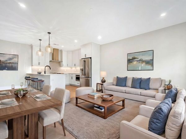 62 Foundry St, Unit 504, Wakefield, MA 01880