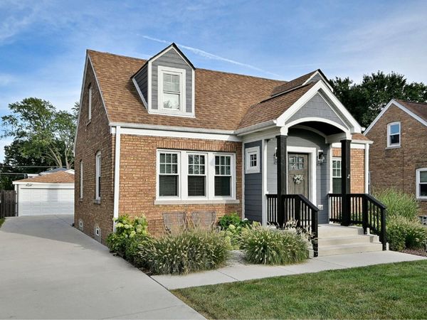 485 N Howard Avenue , Elmhurst, IL 60126