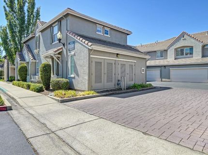 1103 Esplanade Cir, Folsom, CA 95630 Photo