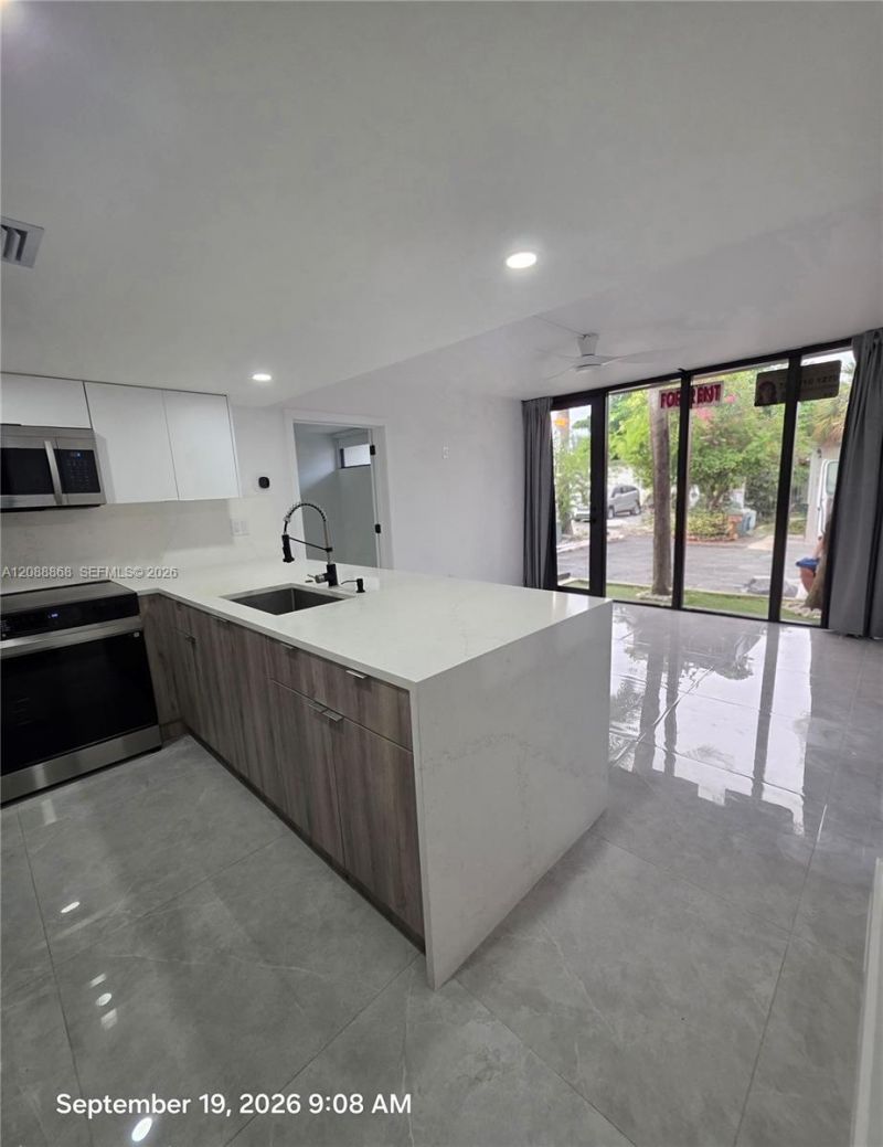 6446 E Miami Lakes Dr E, Miami Lakes, FL 33014 Photo
