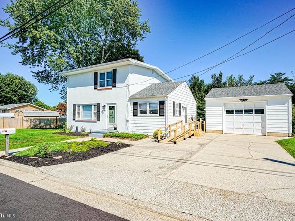 16 EATON ROAD, PENNSVILLE, NJ 08070