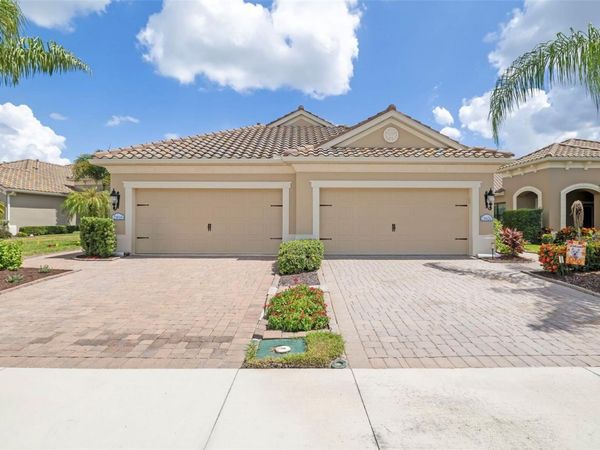 21620 AVON PARK COURT , VENICE, FL 34293