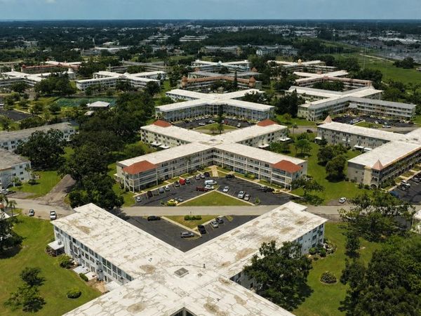 2452 BRAZILIA DRIVE , Unit 44, CLEARWATER, FL 33763