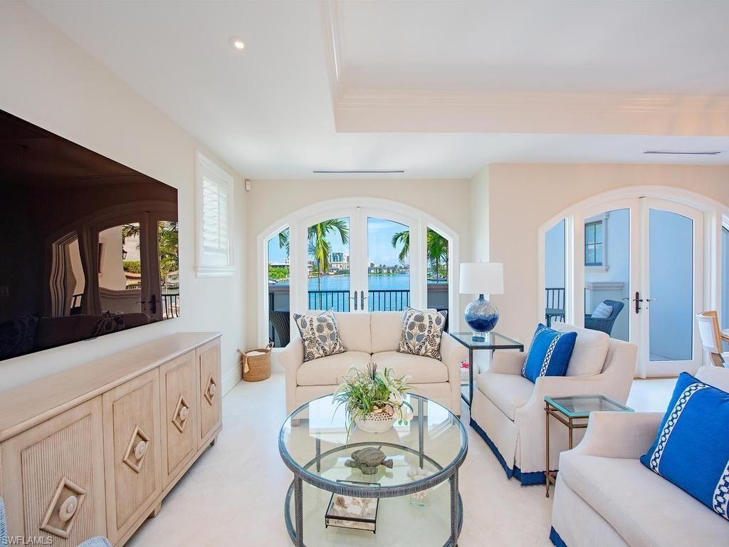 221 Harbour Dr, Unit 6, Naples, FL 34103 Photo