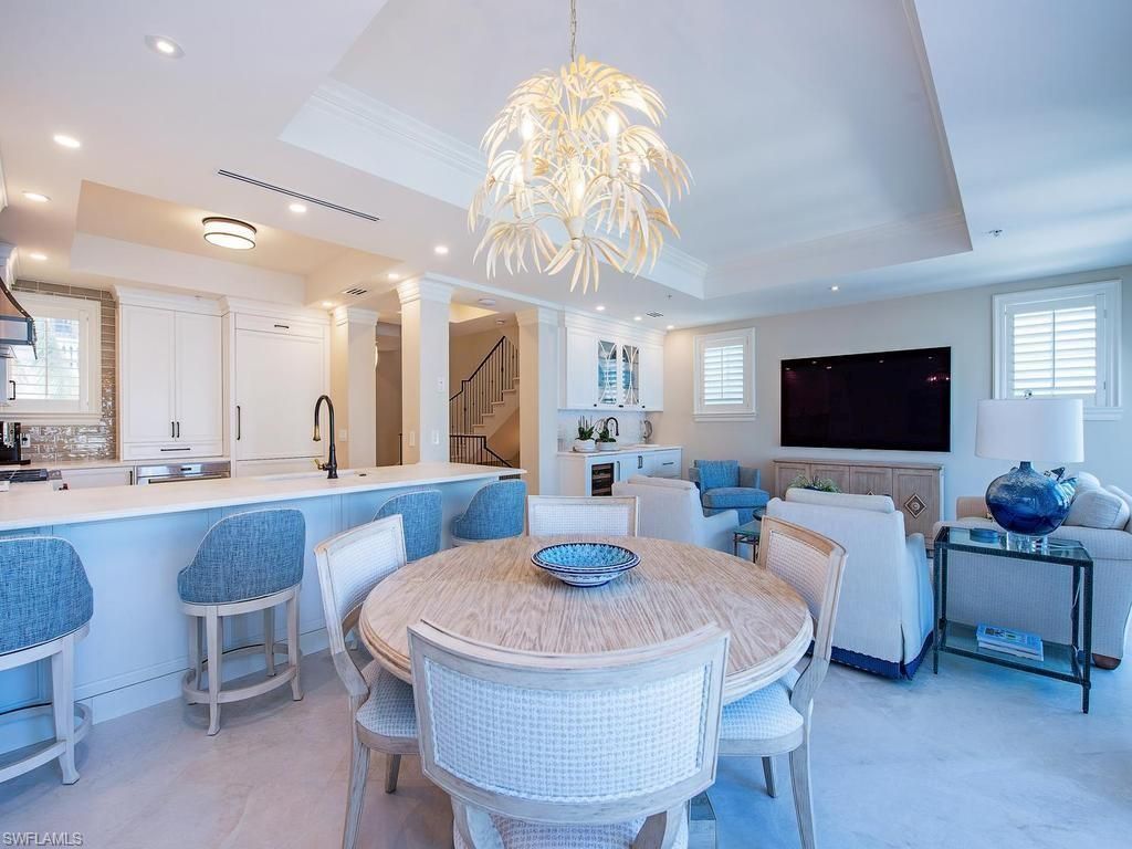 221 Harbour Dr, Unit 6, Naples, FL 34103 Photo