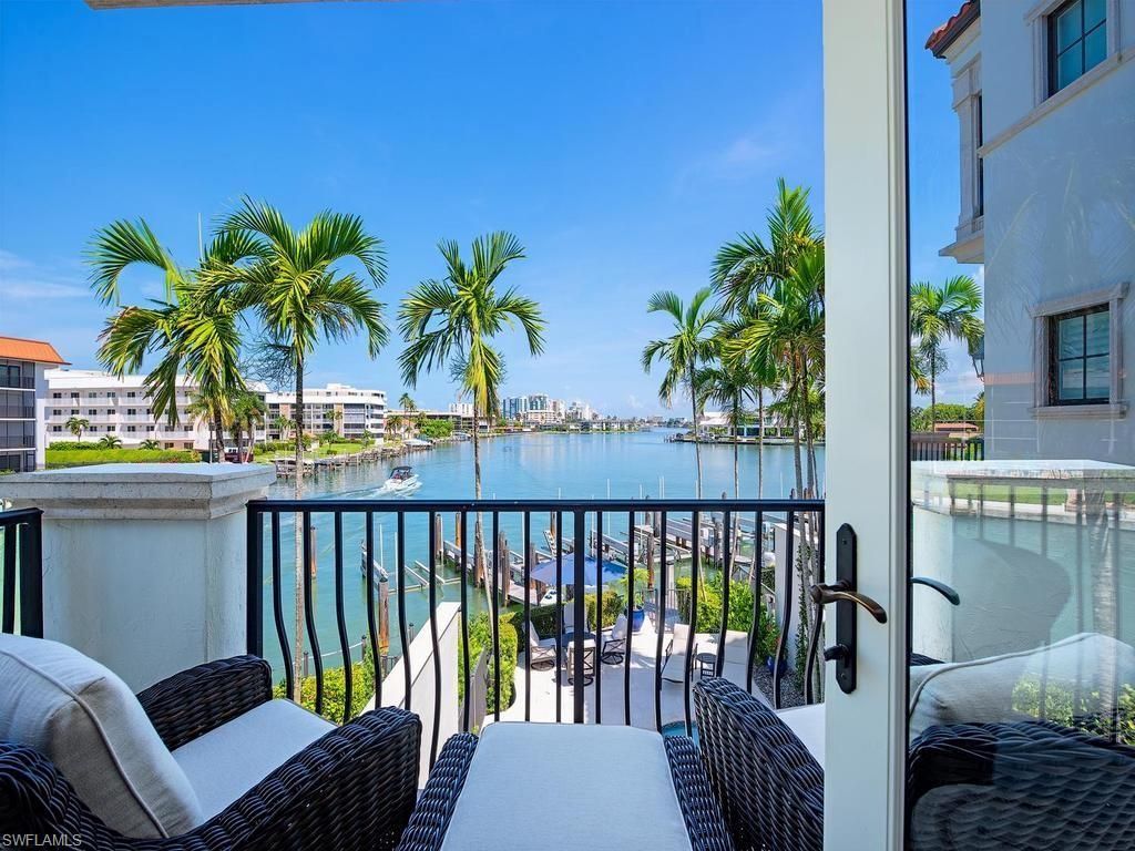 221 Harbour Dr, Unit 6, Naples, FL 34103 Photo