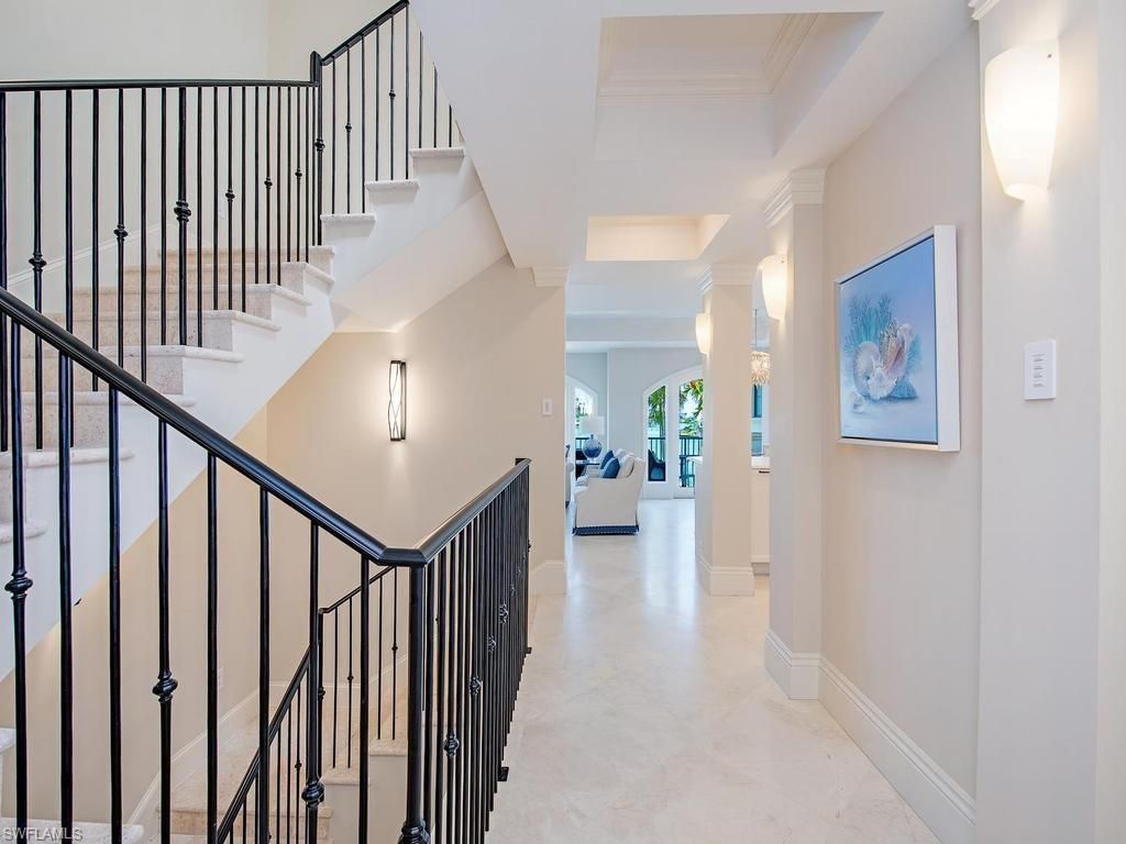 221 Harbour Dr, Unit 6, Naples, FL 34103 Photo