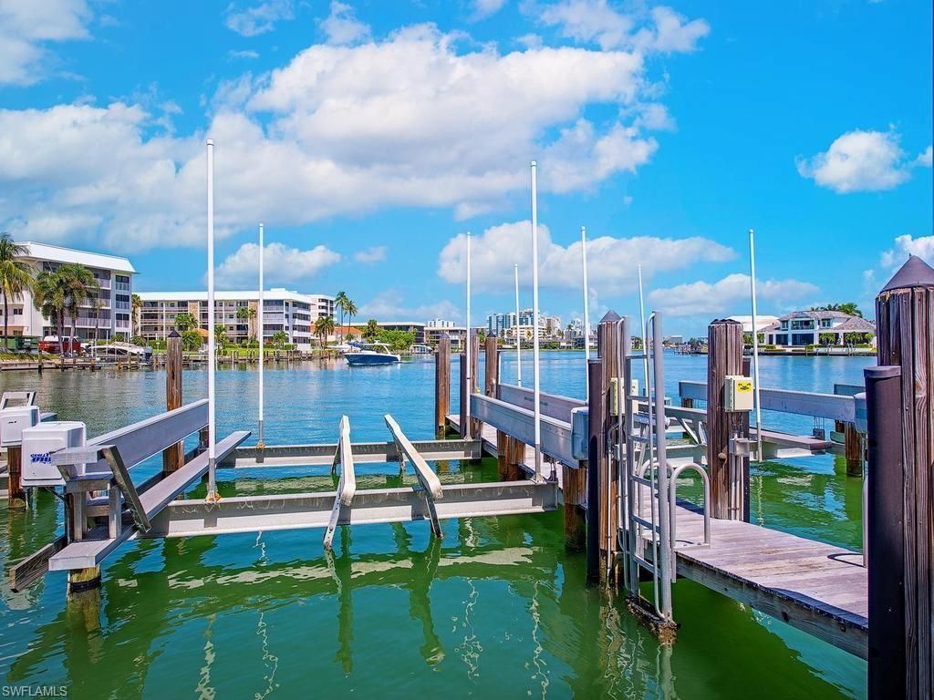 221 Harbour Dr, Unit 6, Naples, FL 34103 Photo