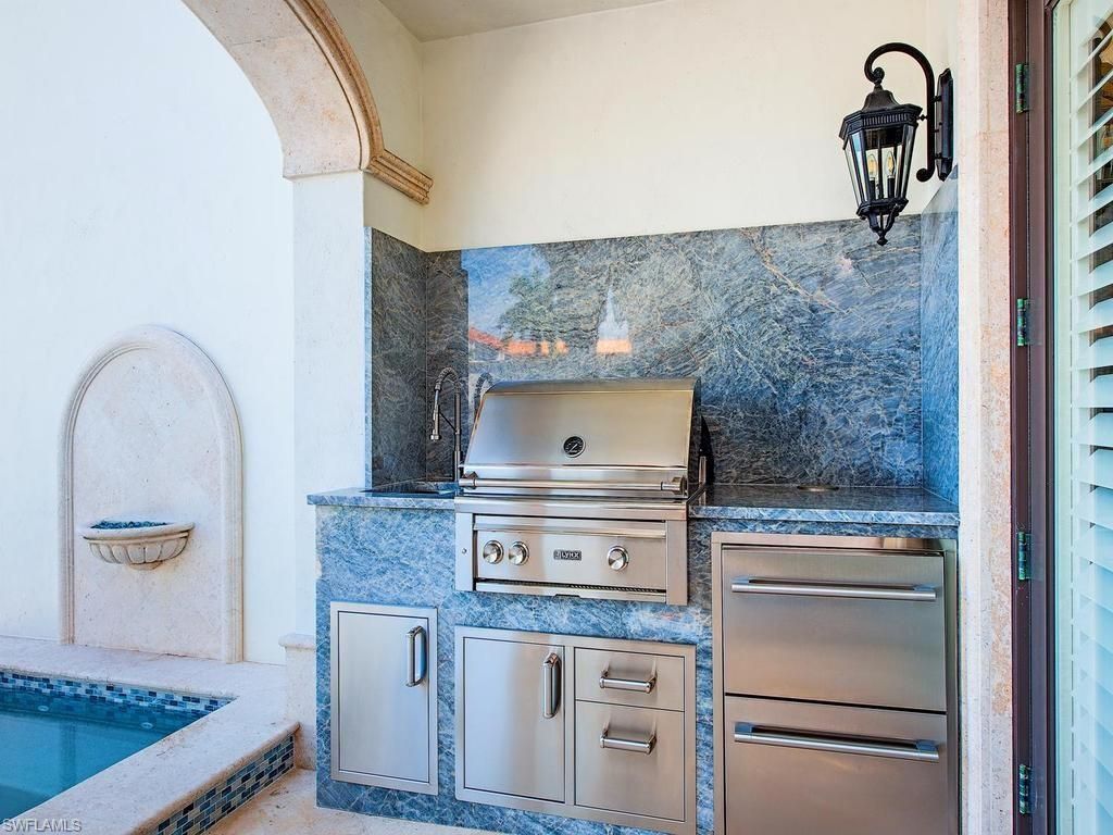 221 Harbour Dr, Unit 6, Naples, FL 34103 Photo