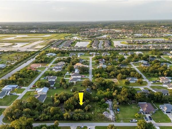 3854 Heyburn ST , FORT MYERS, FL 33905