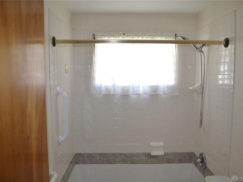 2683 Home Orchard Drive, Springfield, OH 45503 Photo 17