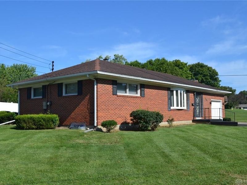 2683 Home Orchard Drive, Springfield, OH 45503 Photo 5