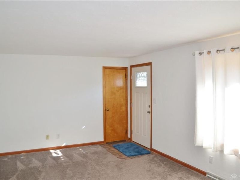 2683 Home Orchard Drive, Springfield, OH 45503 Photo 8