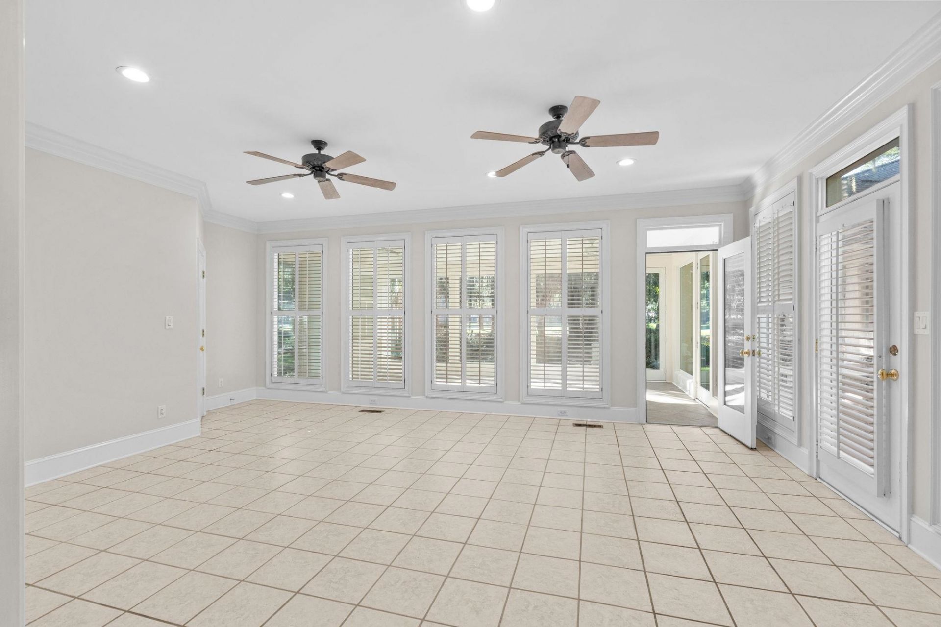 184 Summerwood Dr.  Photo 16
