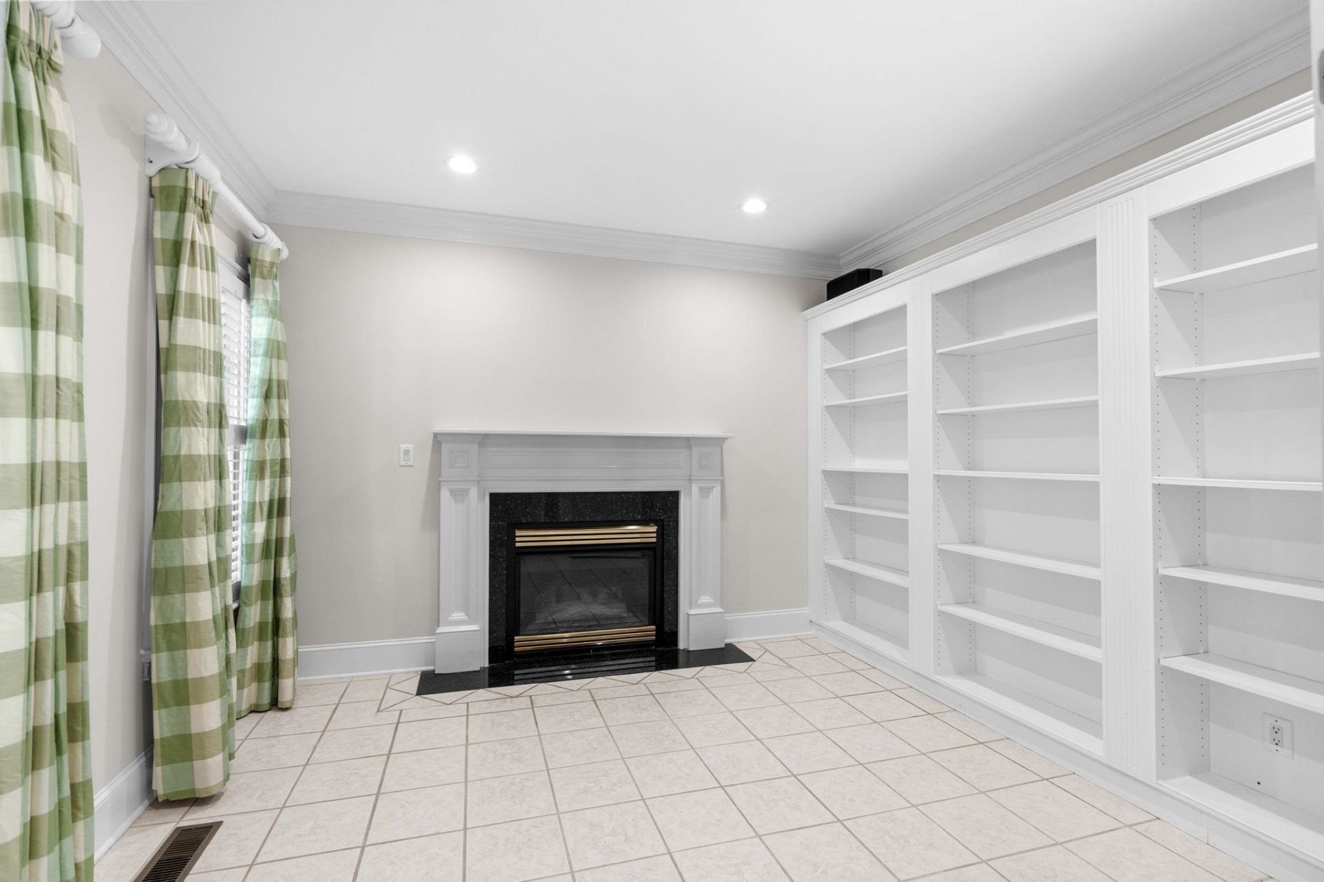 184 Summerwood Dr.  Photo 19