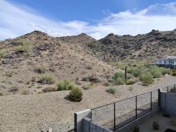 9727 S 12TH Street S, Phoenix, AZ 85042
