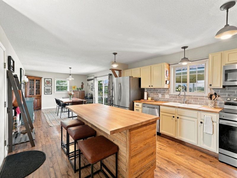 14055 Lohr Road, Mount Vernon, OH 43050 Photo 15