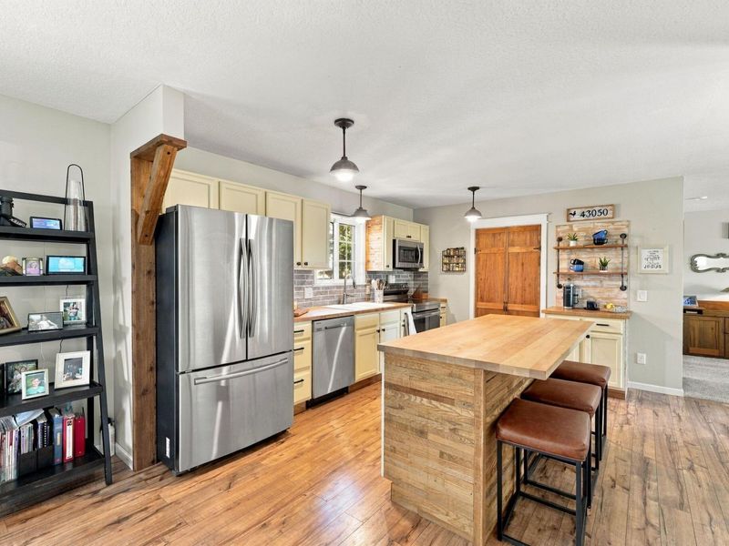 14055 Lohr Road, Mount Vernon, OH 43050 Photo 7
