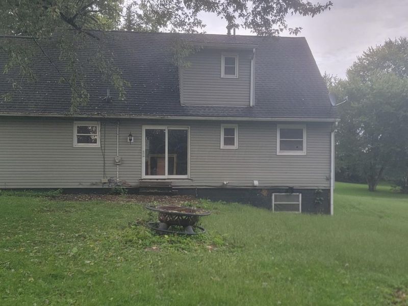 94 Hilltop Drive NE, Newark, OH 43055 Photo 3