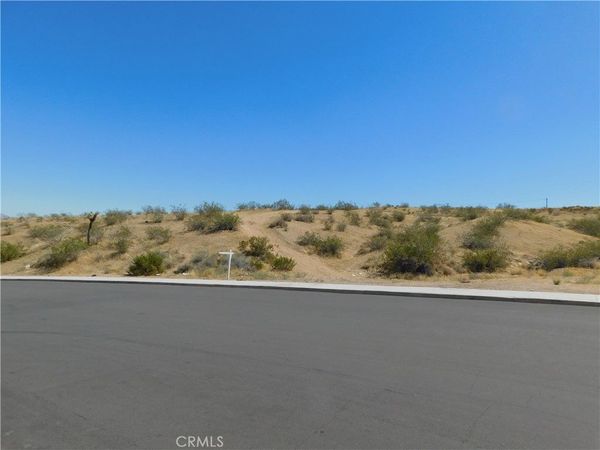 16519 Avalon Avenue, Victorville, CA 92395