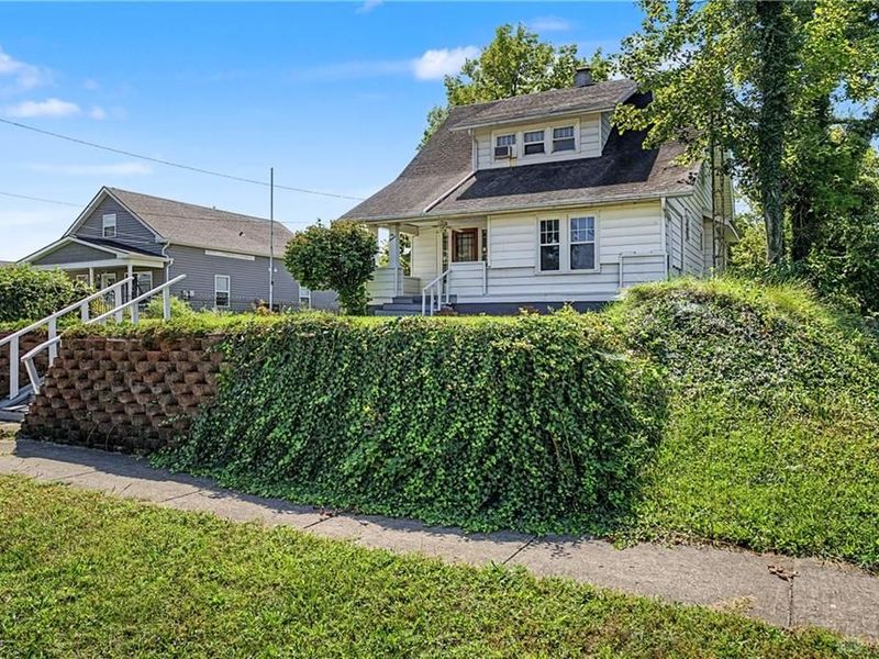 612 W Madison Street, New Carlisle, OH 45344 Photo 5