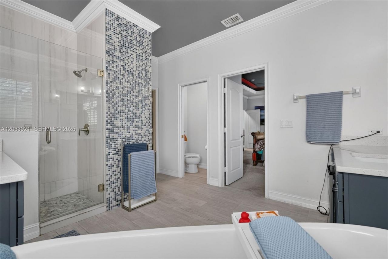 9970 Rookery Cir, Estero, FL 33928 Photo
