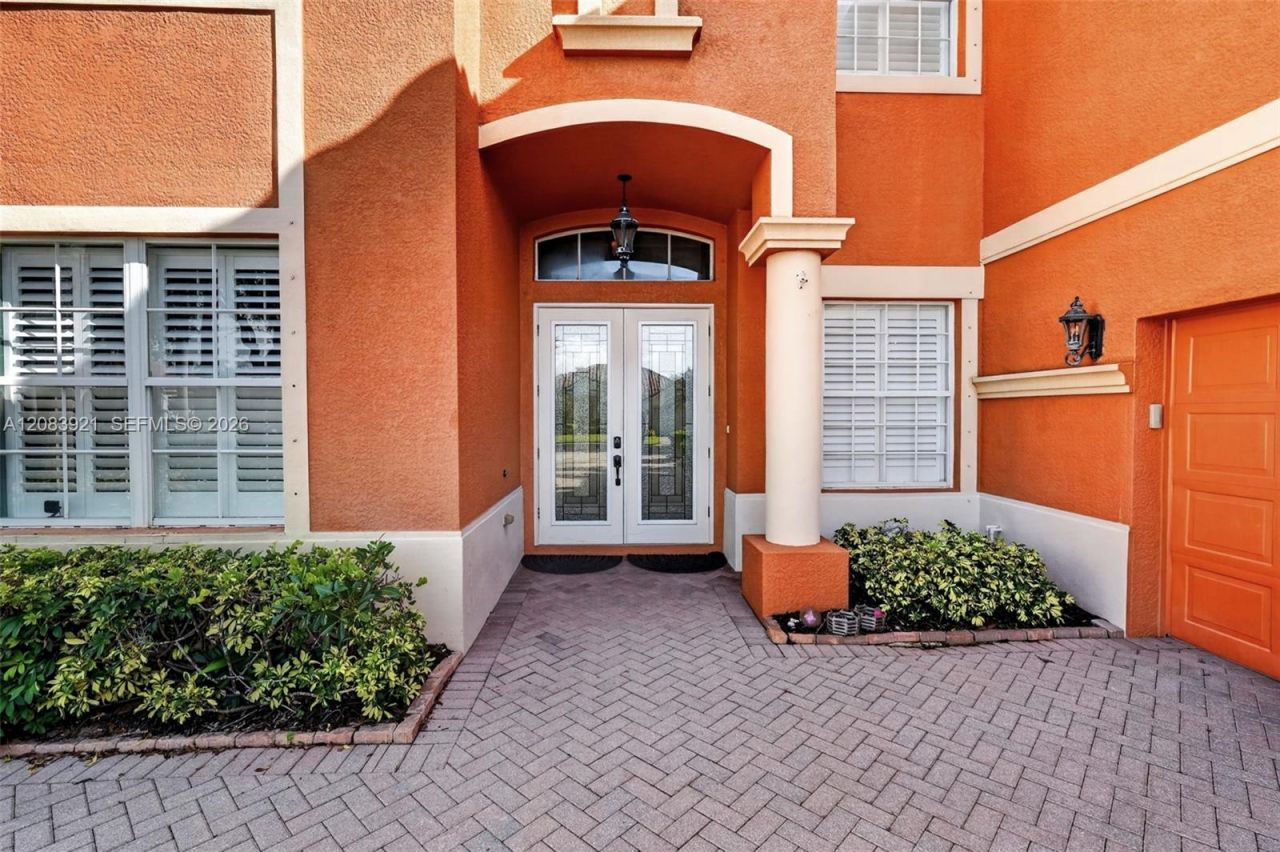 9970 Rookery Cir, Estero, FL 33928 Photo