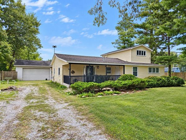 2055 S 450 E , Knox, IN 46534