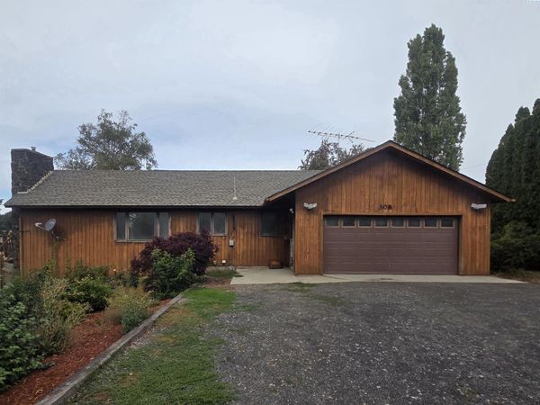 308 N Roberts, Oakesdale, WA 99158