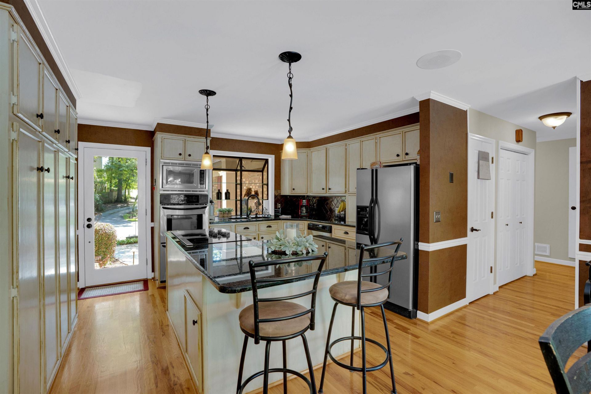 137 Brooklet Drive  Photo 6
