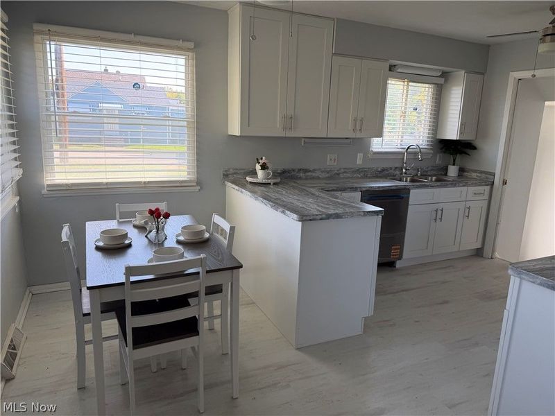 16110 Seville Road, Cleveland, OH 44128 Photo 22