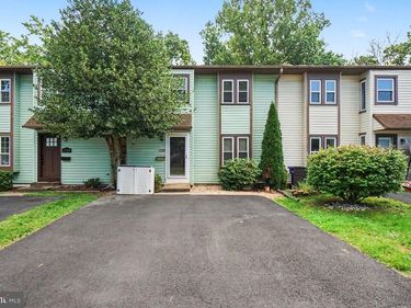 2651 CRANBERRY CIRCLE, HARRISBURG, PA 17110