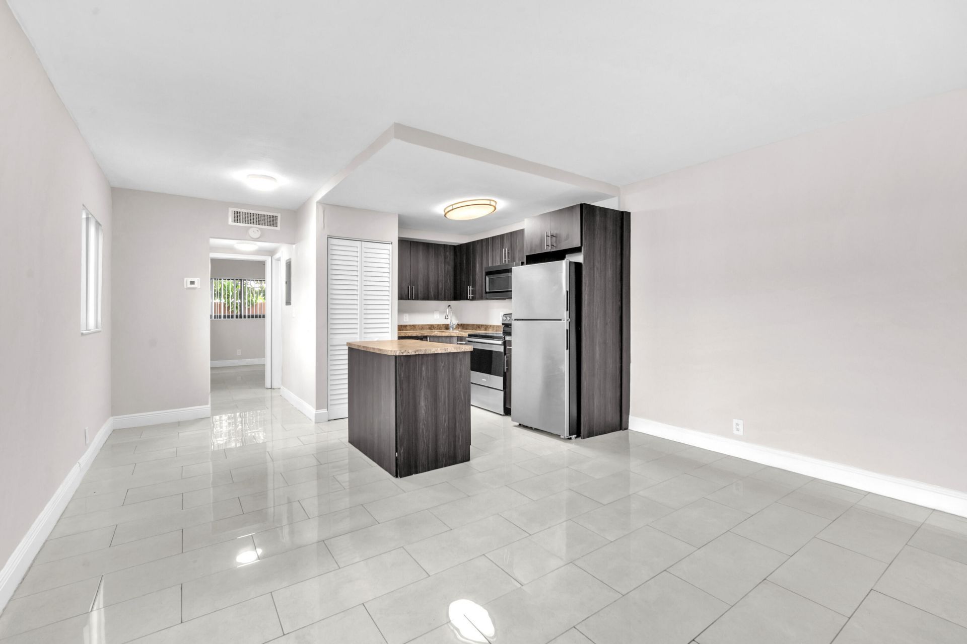 520 NE 45th Street, Boca Raton, FL 33431 Photo