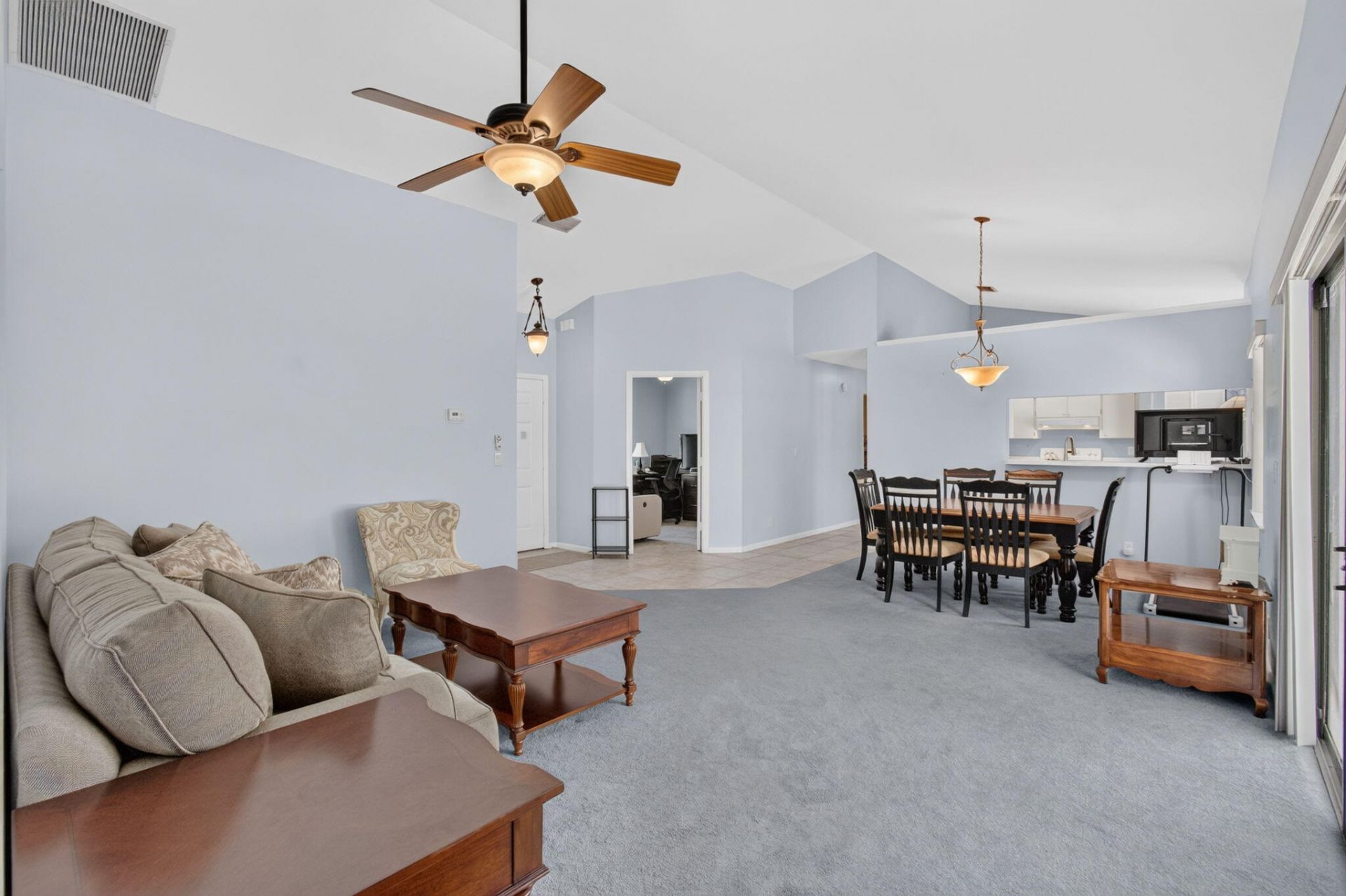 39 Cedar Circle, Boynton Beach, FL 33436 Photo