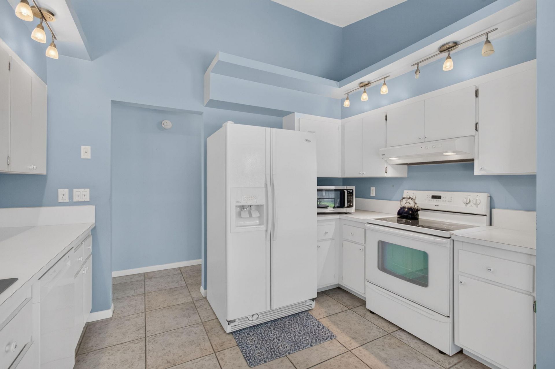 39 Cedar Circle, Boynton Beach, FL 33436 Photo