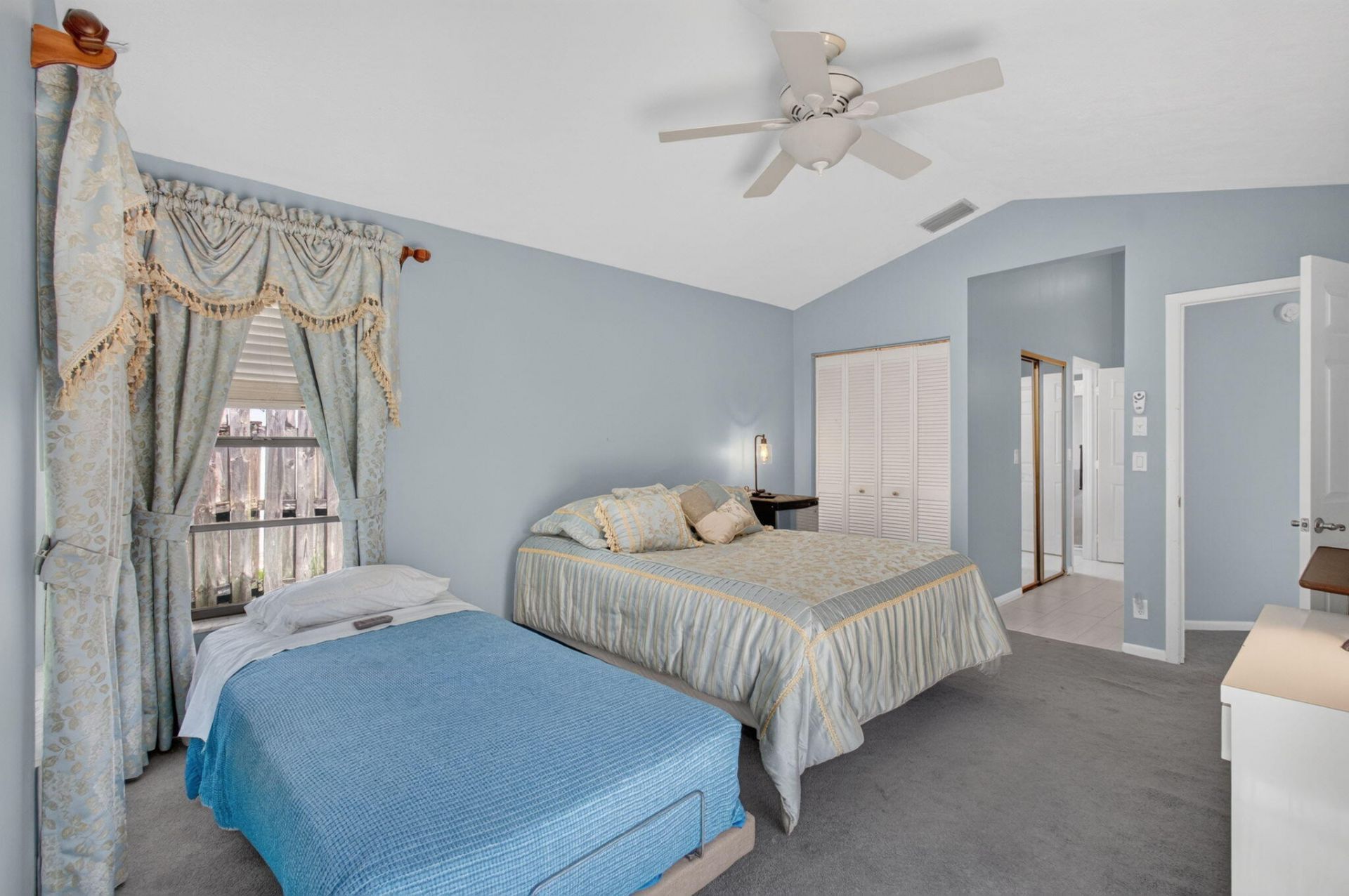 39 Cedar Circle, Boynton Beach, FL 33436 Photo
