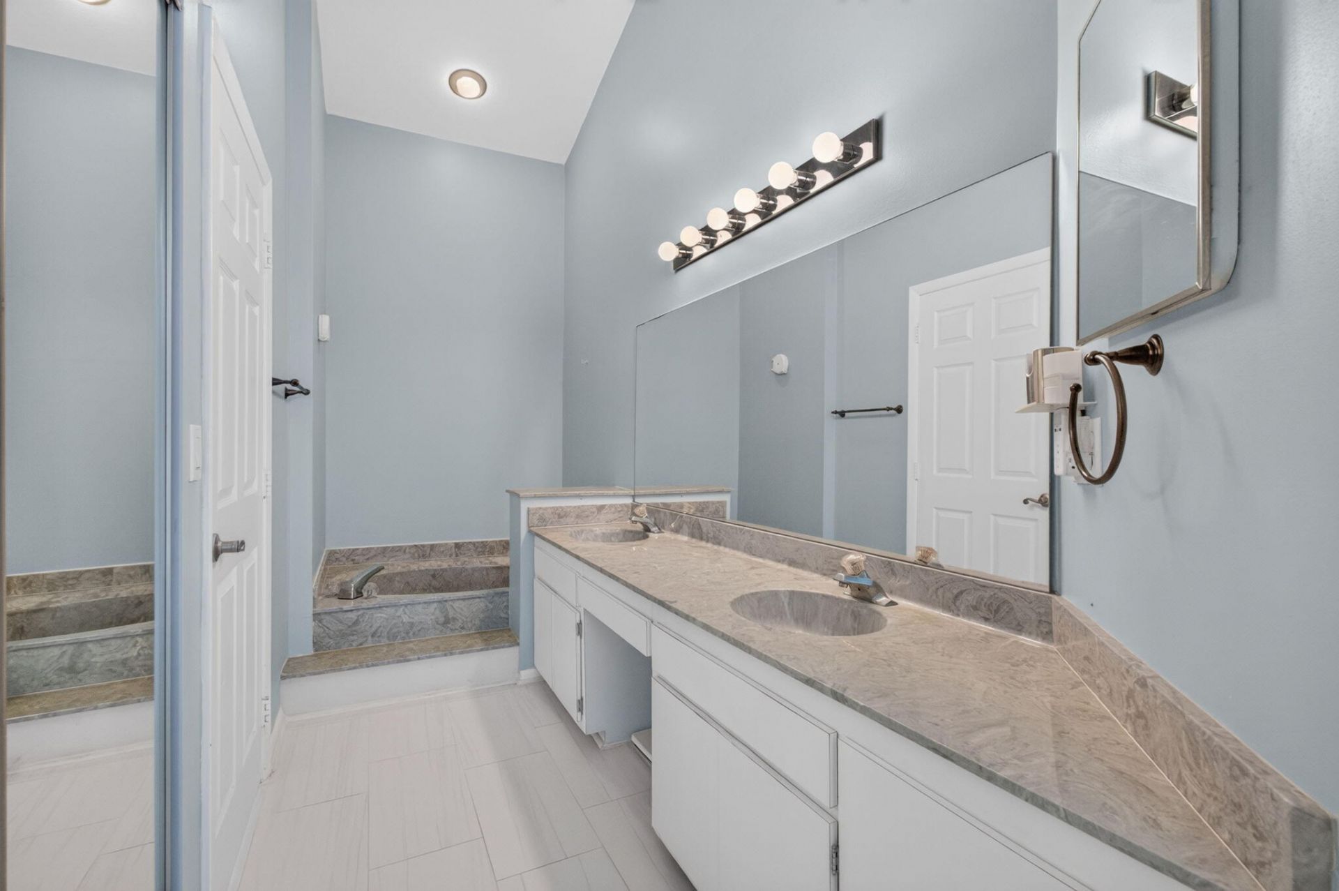39 Cedar Circle, Boynton Beach, FL 33436 Photo