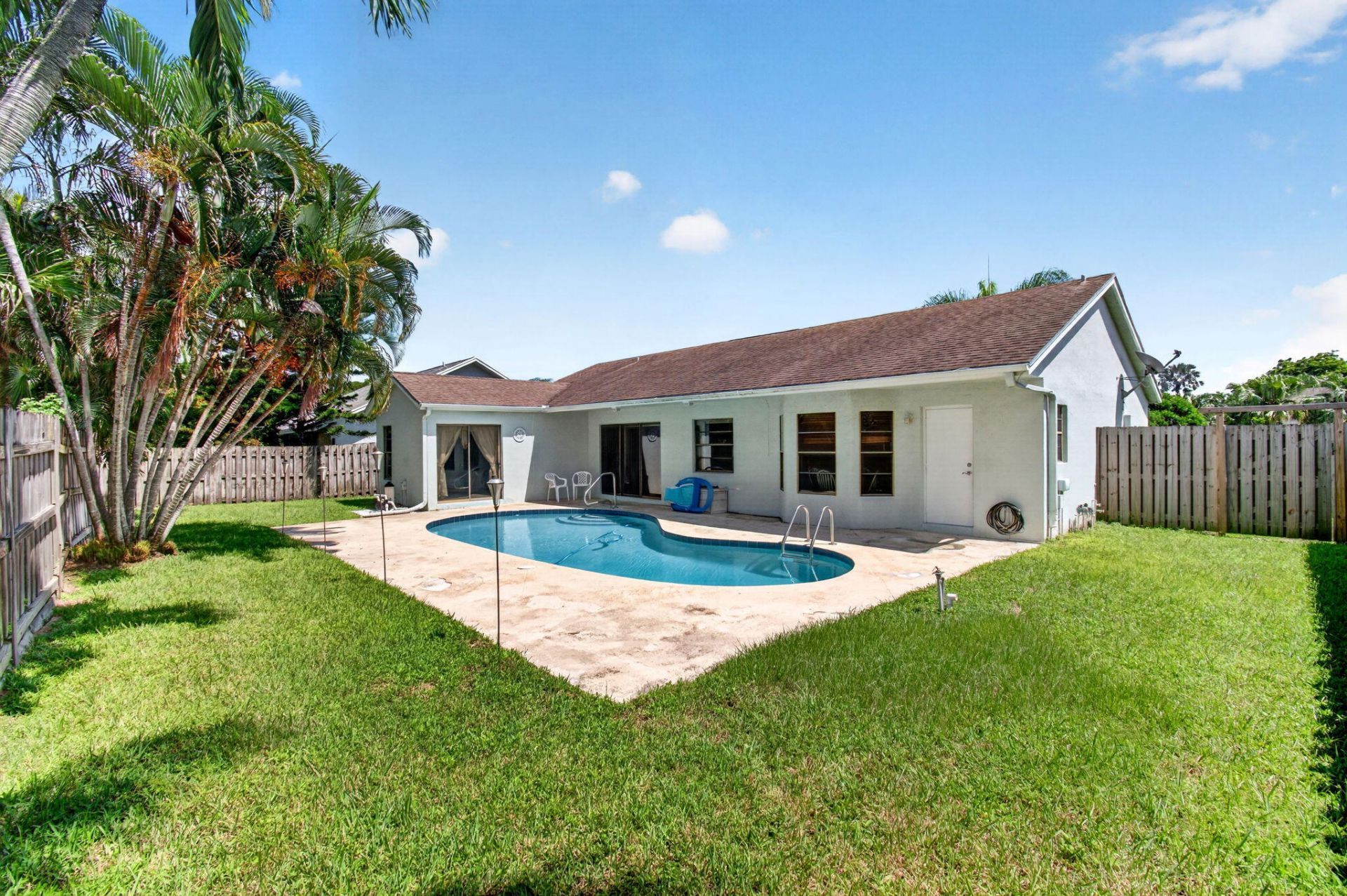 39 Cedar Circle, Boynton Beach, FL 33436 Photo