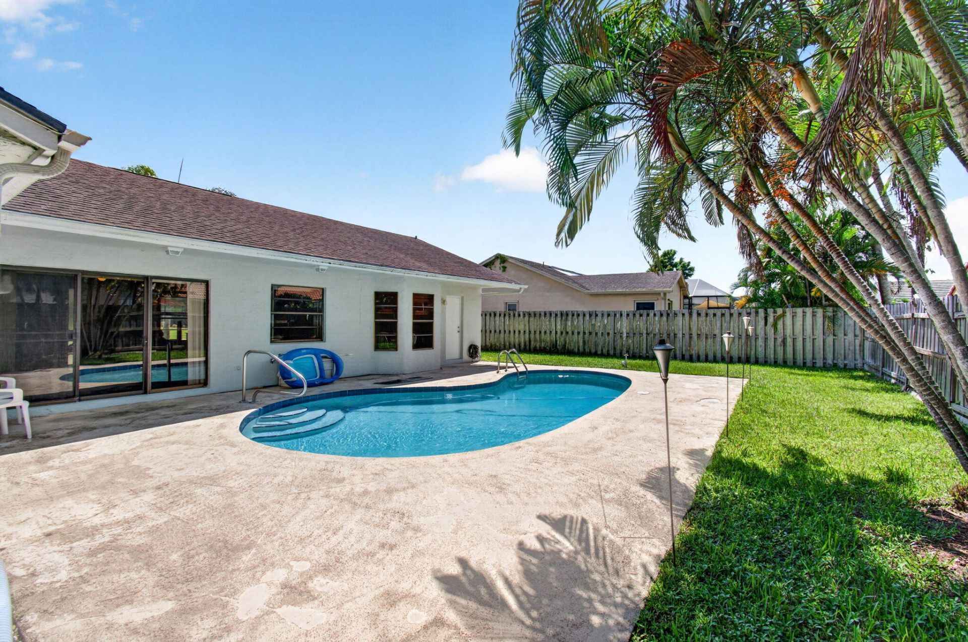 39 Cedar Circle, Boynton Beach, FL 33436 Photo