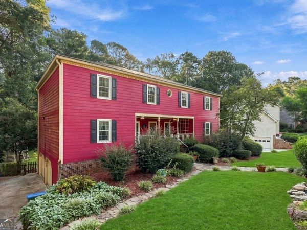 144 Shadow Lake Drive SW, Lilburn, GA 30047