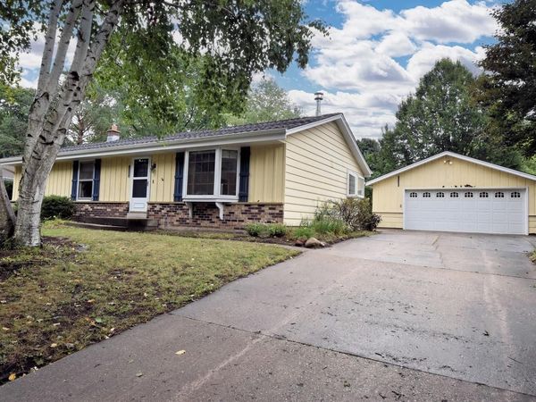 1855 Haymarket ROAD, Waukesha, WI 53186