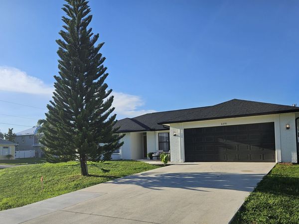2291 SW Jay Avenue, Port St. Lucie, FL 34953