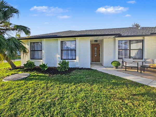 2291 SW Jay Avenue, Port St. Lucie, FL 34953