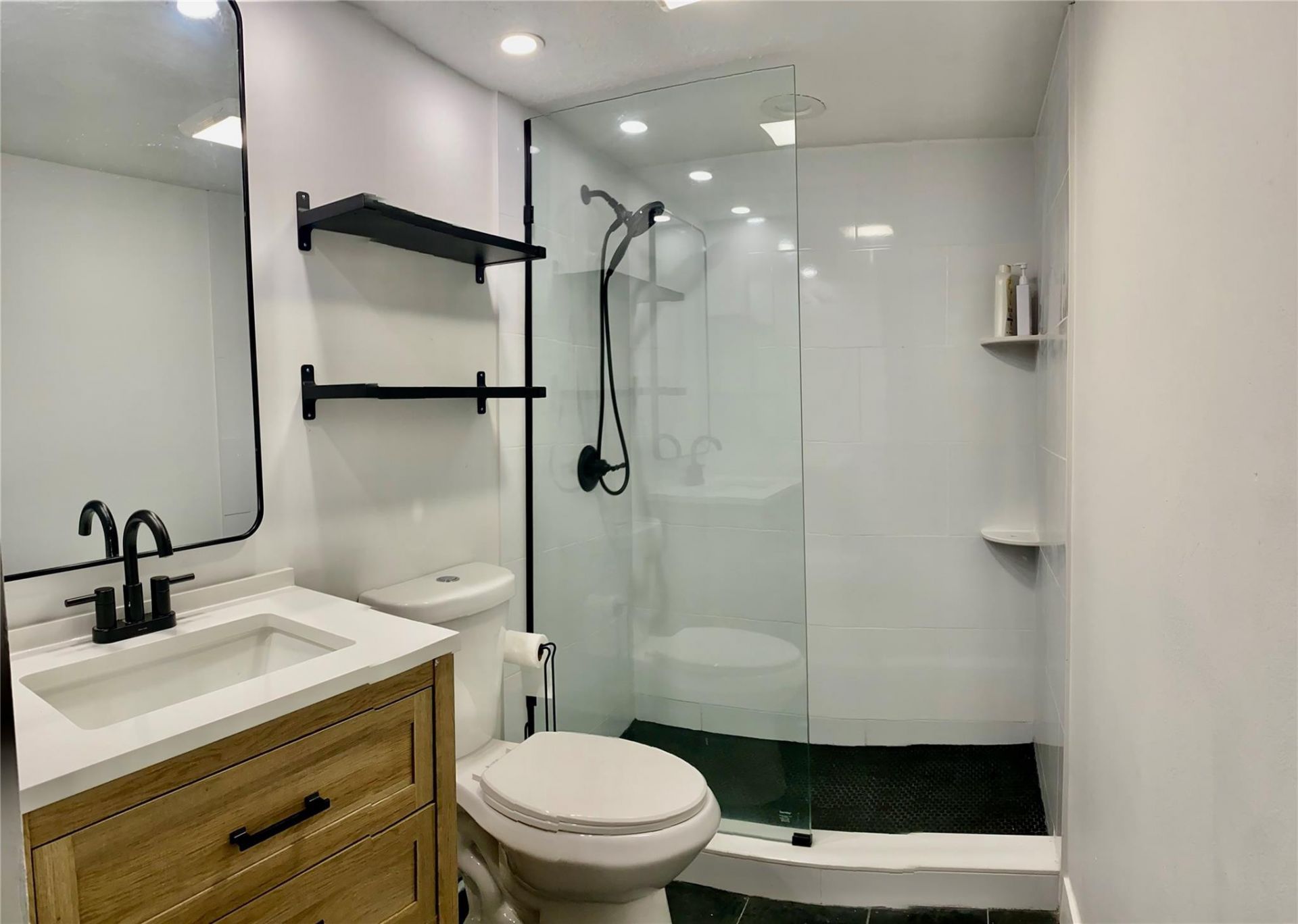 6406 Aspen Glen Circle, Unit 202, Boynton Beach, FL 33437 Photo