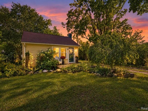 220 Lincoln Avenue, Oxford Township, Mi 48371