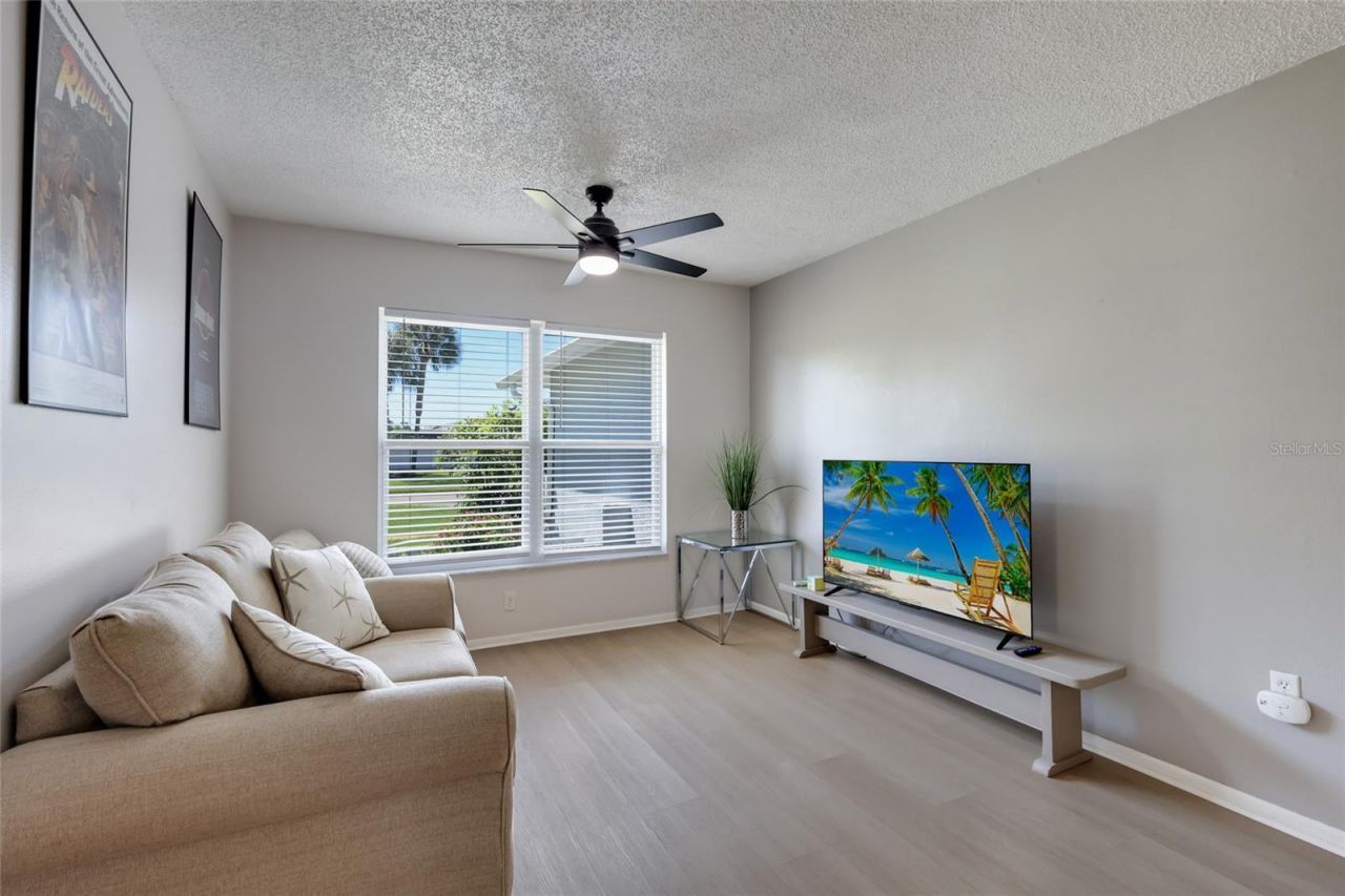 6910 18th Avenue W, Bradenton, FL 34209 Photo